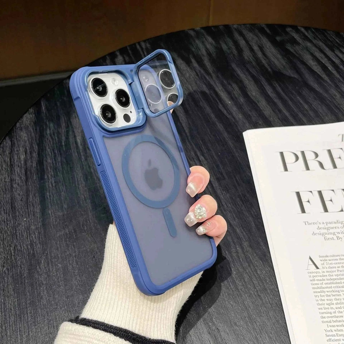 Blue / iPhone 16 Pro Max